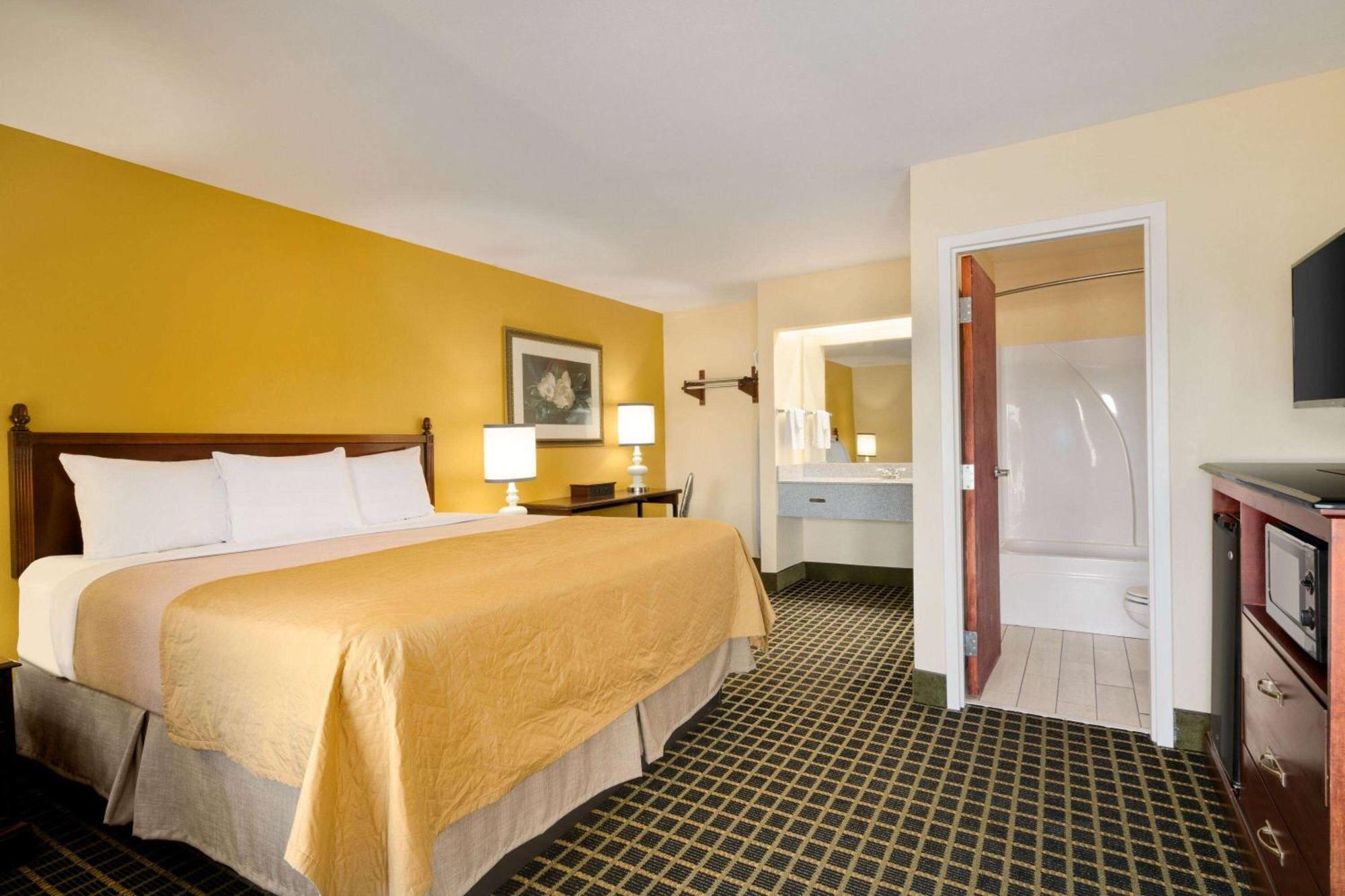 ทราเวลลอดจ์ ยูนาดิลลา Hotel Unadilla ภายนอก รูปภาพ